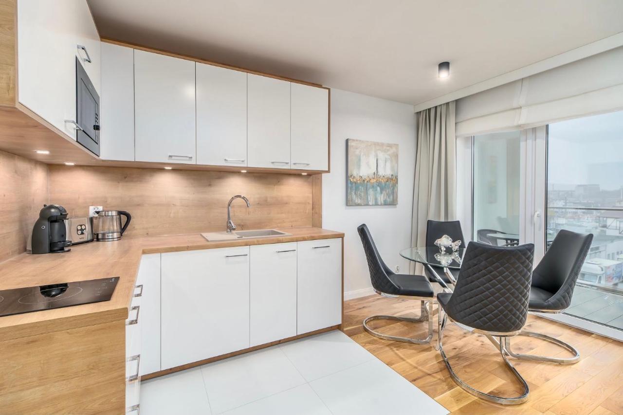 Apart111 Apartament Rodzinny 3 Pokoje - 2 Sypialnie- Sauna, Silownia 코워브제크 외부 사진
