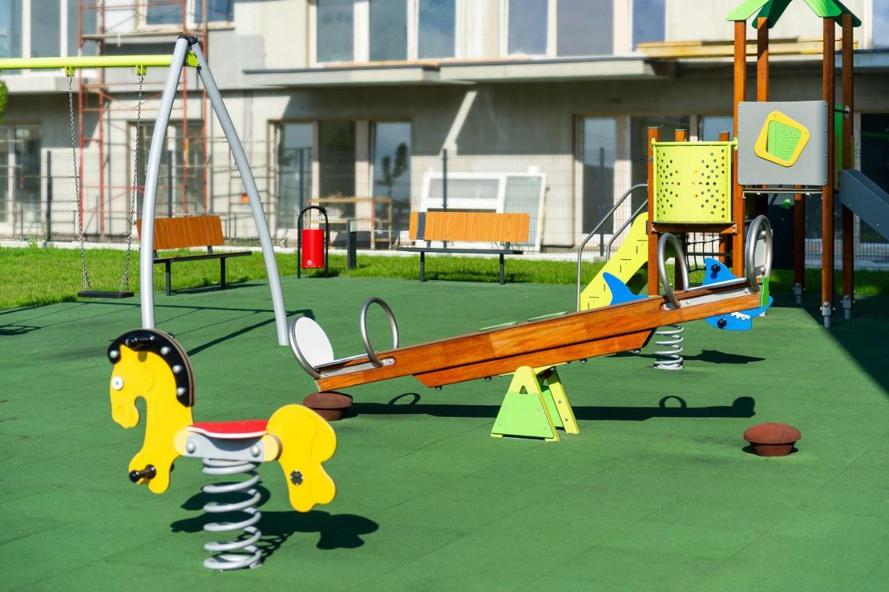 Apart111 Apartament Rodzinny 3 Pokoje - 2 Sypialnie- Sauna, Silownia 코워브제크 외부 사진